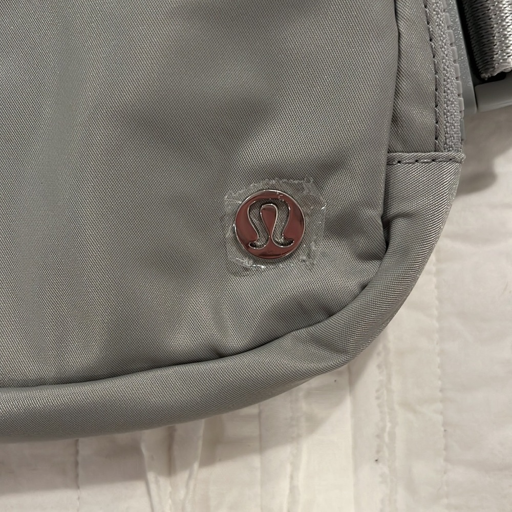 Silver Drop Everywhere Belt Bag - Picture 3 of 7